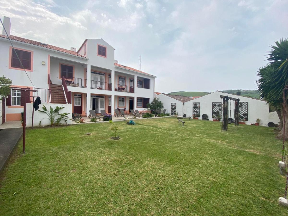 Apartamentos Sao Joao Horta  Bagian luar foto
