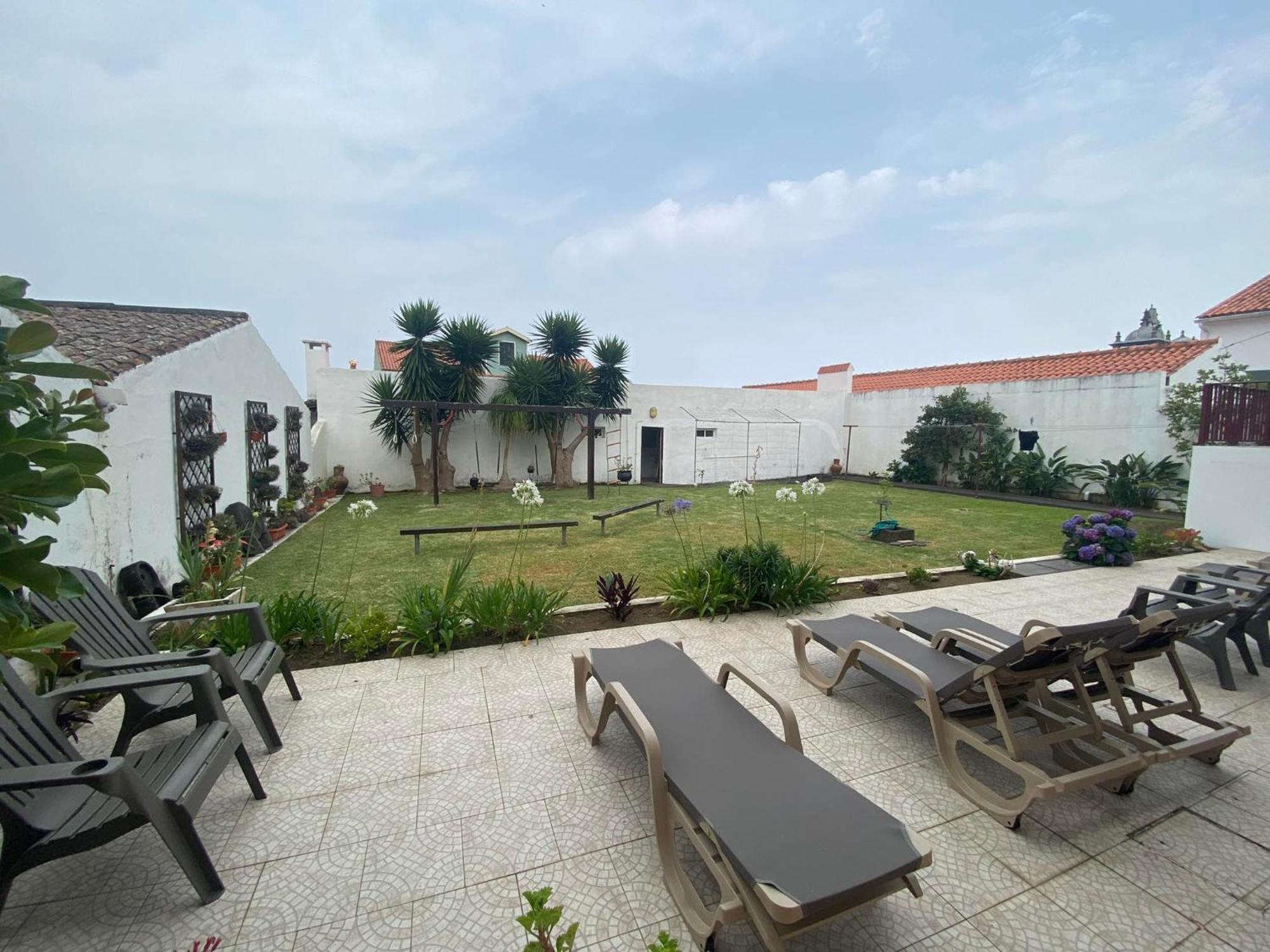 Apartamentos Sao Joao Horta  Bagian luar foto