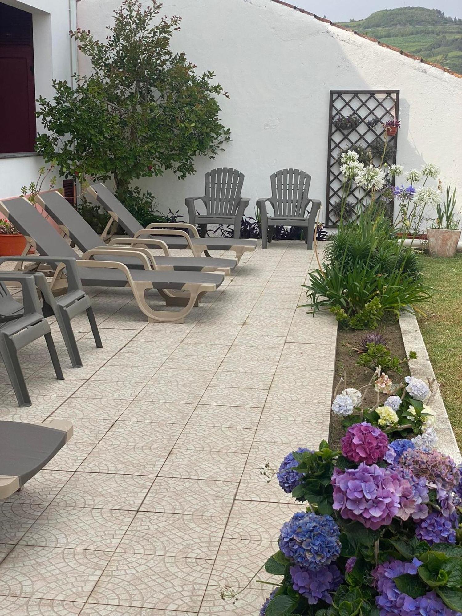 Apartamentos Sao Joao Horta  Bagian luar foto